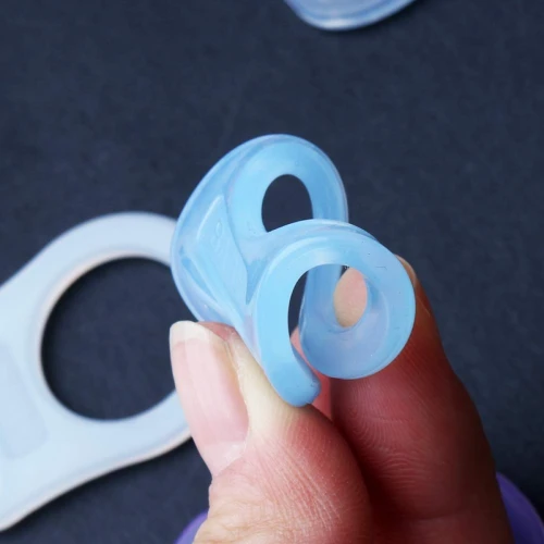 BABY Silikonhalter für Schnullerketten 8 Stück
