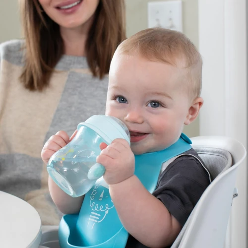 CHICCO Transition Cup Trinklernbecher mit Auslaufschutz, Trinkaufsatz und Griffen 200 ml 4M+