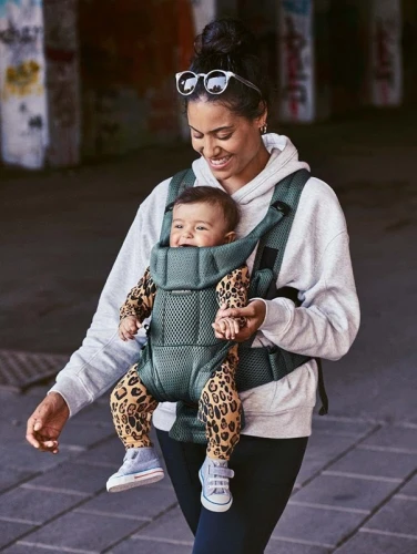 BABYBJORN Airy Mesh ergonomische Babytrage 3,5-12kg