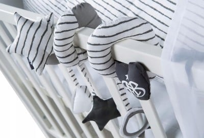 ROBA Rock Star Baby Spirale mit Rassel und Spiegel für Kinderwagen und Bett